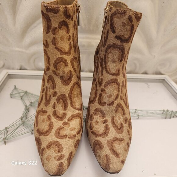 NEW Vince Camuto Ambind Bootie Calf Hair Leather. Size 6.5 - Picture 9 of 15